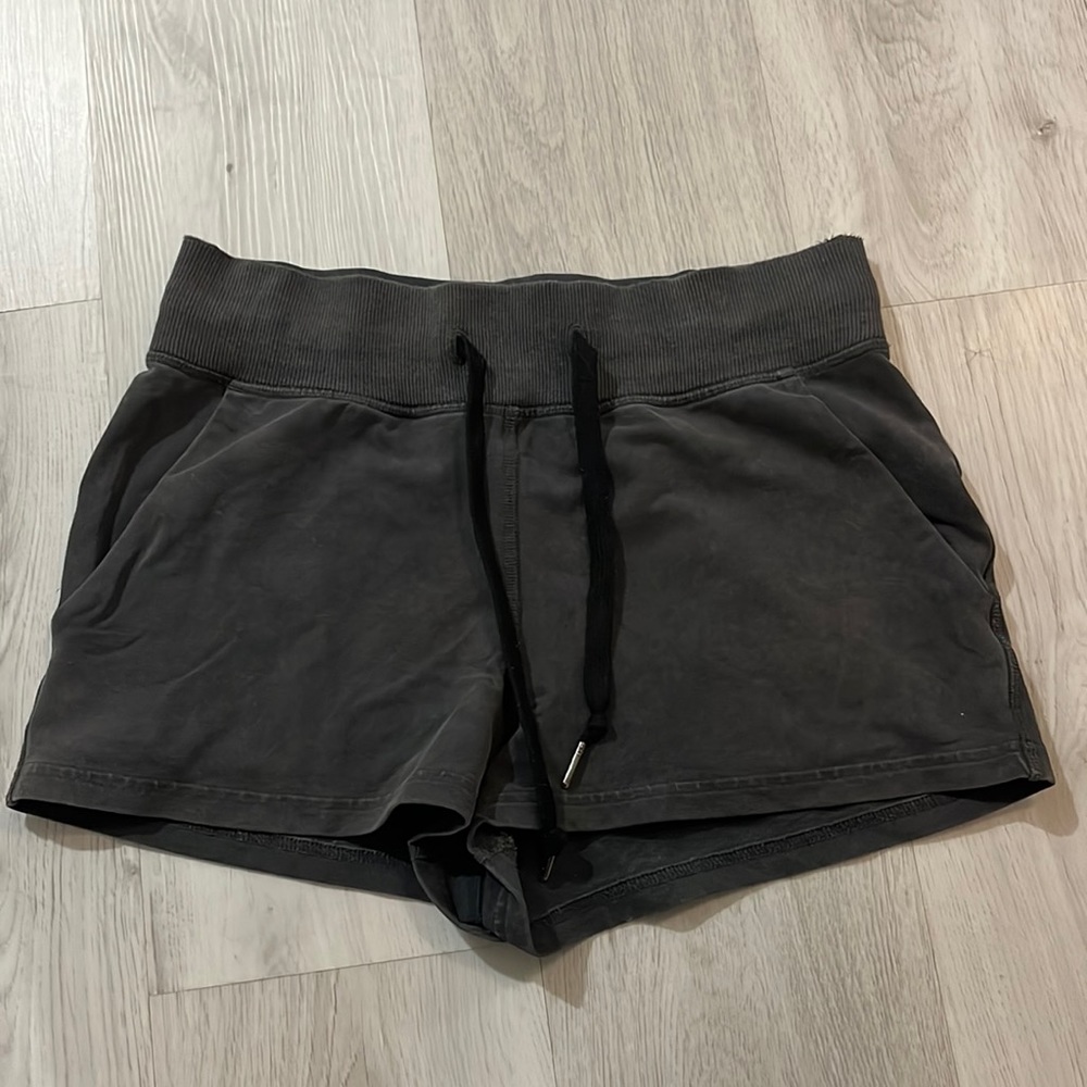 Lululemon Shorts - Picture 1 of 5